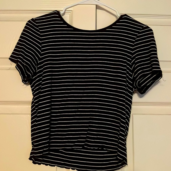 American Eagle Outfitters Tops - Women’s American eagle top with black and white striped pattern nice condition